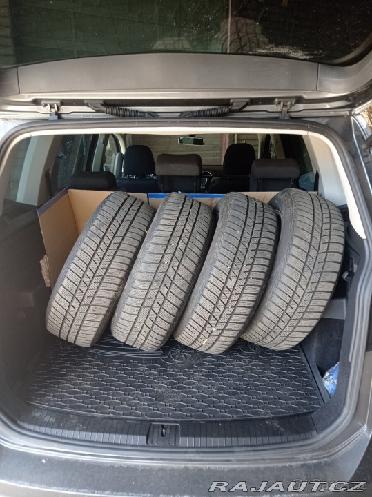 Volkswagen Touran 1,6 TDI (2016) 2016