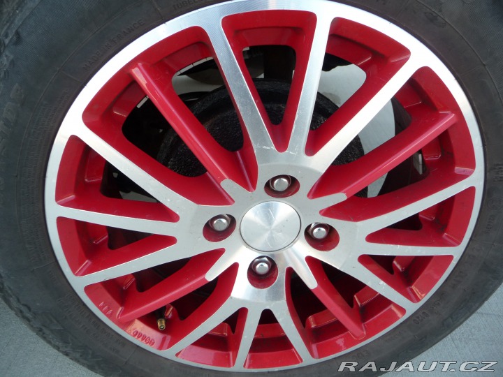 Toyota Yaris 1,3 VVT-i 2012