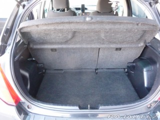 Toyota Yaris 1,3 VVT-i 2012