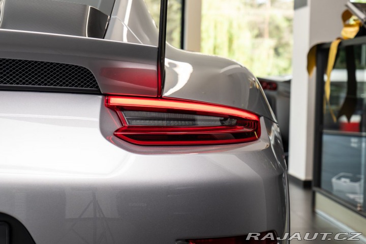 Porsche 911 (991.2) GT2 RS Weissach 2018