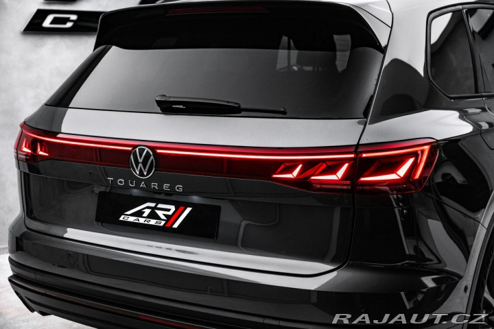 Volkswagen Touareg V6 3,0TDI Vzduch LED Tažn 2024