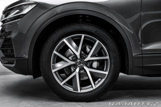 Volkswagen Touareg V6 3,0TDI Vzduch LED Tažn 2024