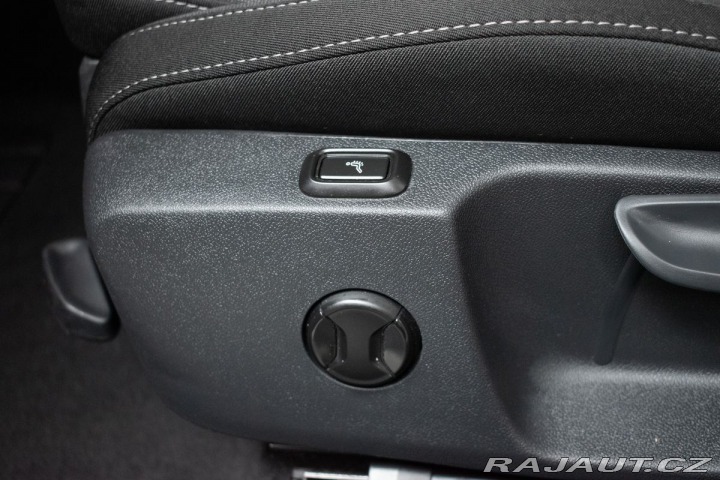 Škoda Octavia 2.0 TDI DSG*MASÁŽE*ACC*DP 2022
