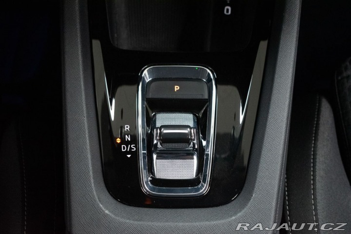 Škoda Octavia 2.0 TDI DSG*MASÁŽE*ACC*DP 2022