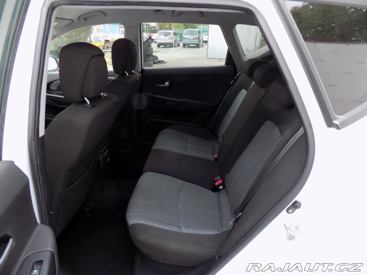 Kia Ceed 1.6GDi/2.Maj.ČR/Klimatiza 2012