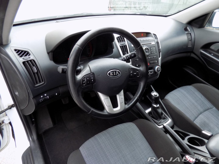 Kia Ceed 1.6GDi/2.Maj.ČR/Klimatiza 2012
