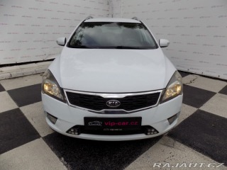 Kia Ceed 1.6GDi/2.Maj.ČR/Klimatiza 2012