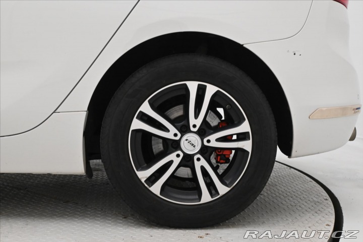 BMW 2 2,0 218d 110 kW Active Zá 2015