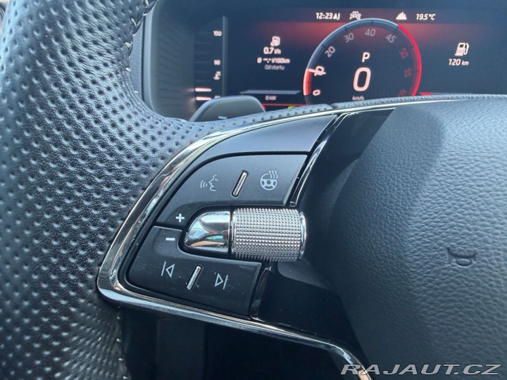 Škoda Karoq Sportline 2,0TDI 110kW DS 2022