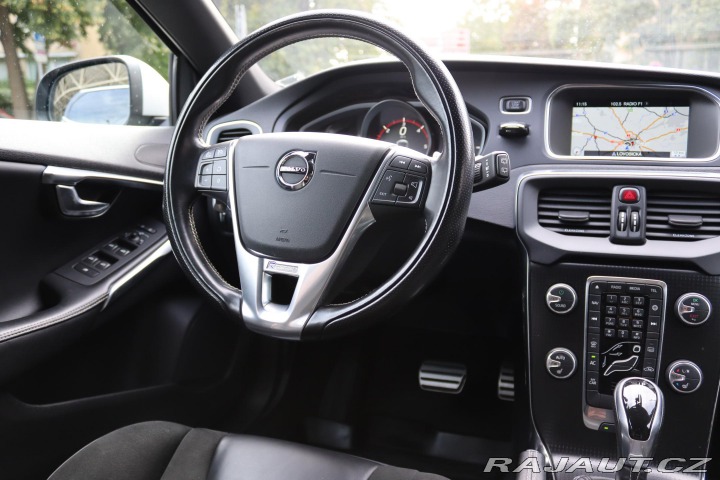 Volvo V40 Volvo V40 R-Design 140kW 2019