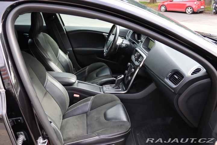 Volvo V40 Volvo V40 R-Design 140kW 2019