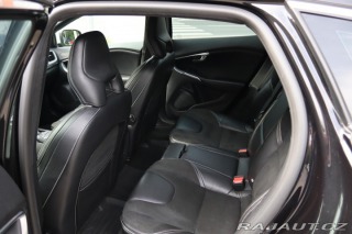 Volvo V40 2019