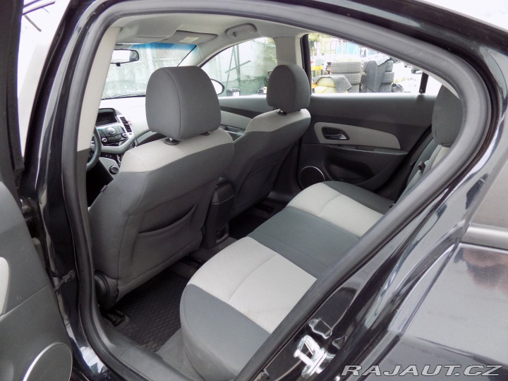 Chevrolet Cruze 1.8i/16V/Klimatizace/ČR/ 2011