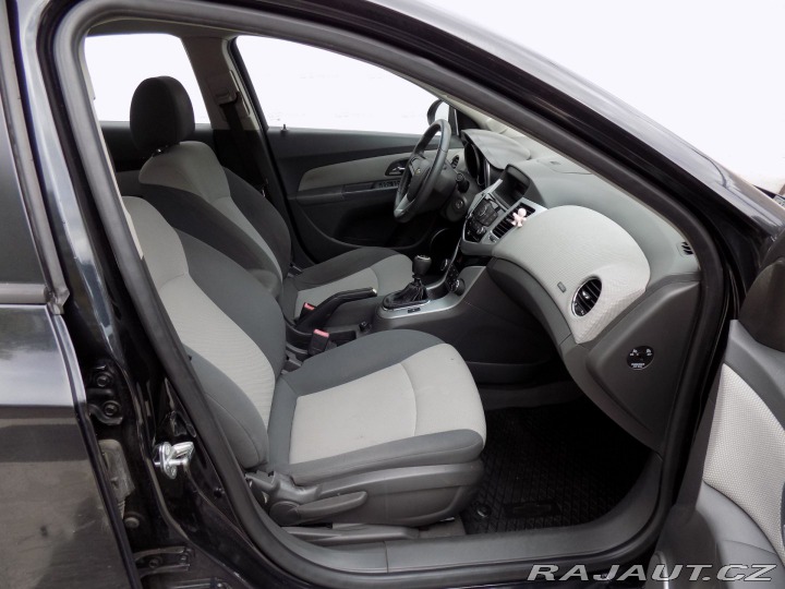 Chevrolet Cruze 1.8i/16V/Klimatizace/ČR/ 2011