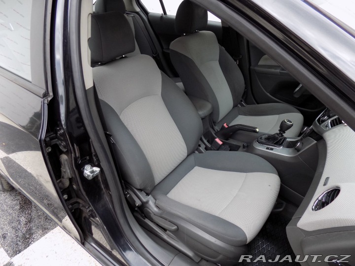 Chevrolet Cruze 1.8i/16V/Klimatizace/ČR/ 2011