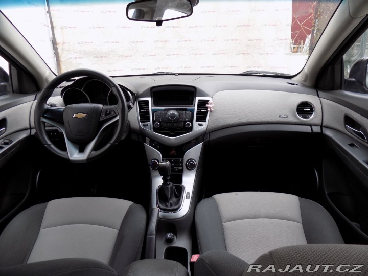 Chevrolet Cruze 1.8i/16V/Klimatizace/ČR/ 2011