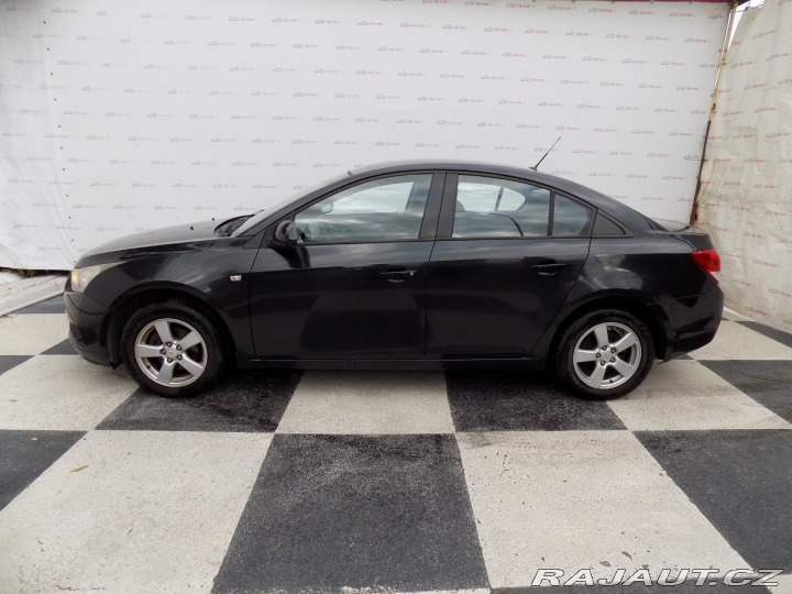 Chevrolet Cruze 1.8i/16V/Klimatizace/ČR/ 2011
