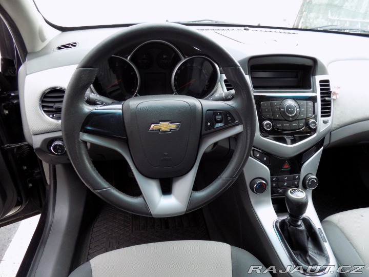 Chevrolet Cruze 1.8i/16V/Klimatizace/ČR/ 2011
