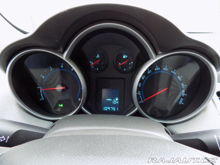 Chevrolet Cruze 1.8i/16V/Klimatizace/ČR/ 2011