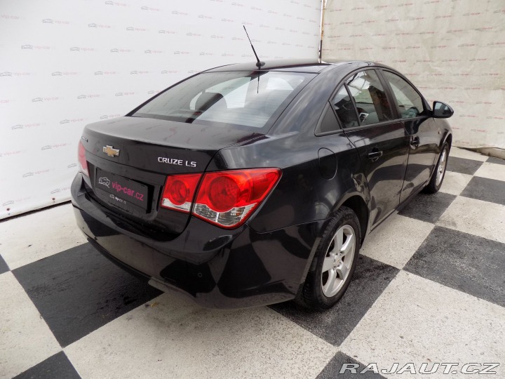 Chevrolet Cruze 1.8i/16V/Klimatizace/ČR/ 2011