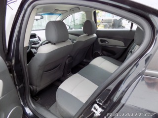 Chevrolet Cruze 1.8i/16V/Klimatizace/ČR/ 2011