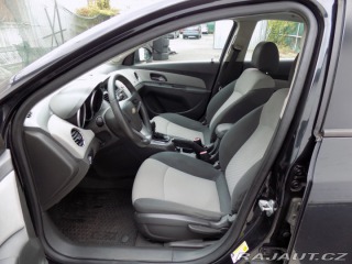 Chevrolet Cruze 1.8i/16V/Klimatizace/ČR/ 2011