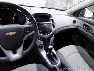 Chevrolet Cruze 1.8i/16V/Klimatizace/ČR/ 2011