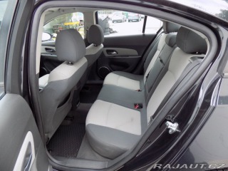 Chevrolet Cruze 1.8i/16V/Klimatizace/ČR/ 2011
