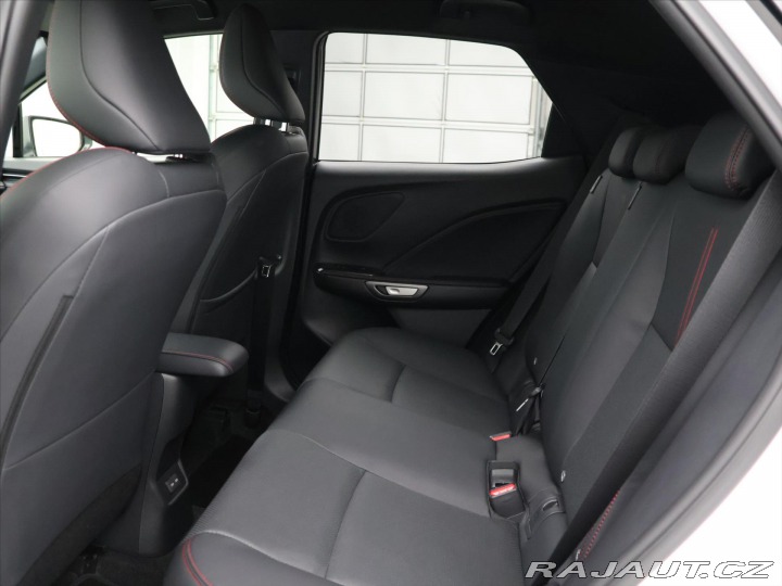 Lexus Ostatní modely LBX 1.5 HEV 67 kW Emotion CZ 2024