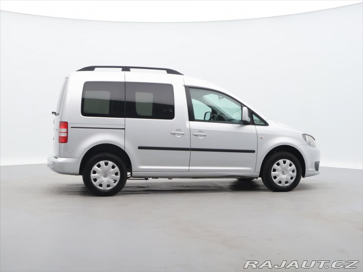 Volkswagen Caddy 1,6 TDI 75KW DSG CZ EDITI 2012