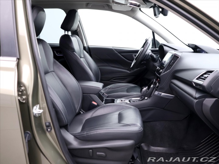 Subaru Forester 2,0 e-Boxer 110kW Executi 2022