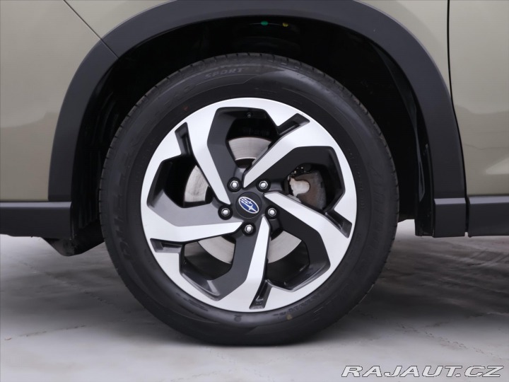 Subaru Forester 2,0 e-Boxer 110kW Executi 2022