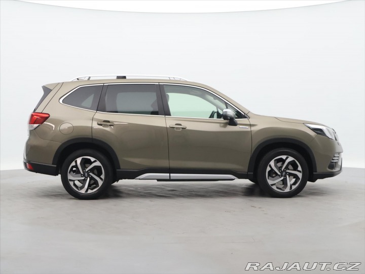 Subaru Forester 2,0 e-Boxer 110kW Executi 2022