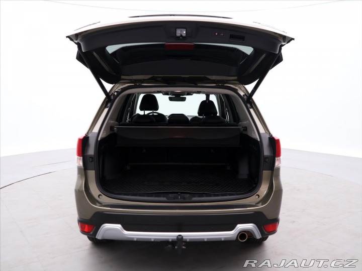 Subaru Forester 2,0 e-Boxer 110kW Executi 2022