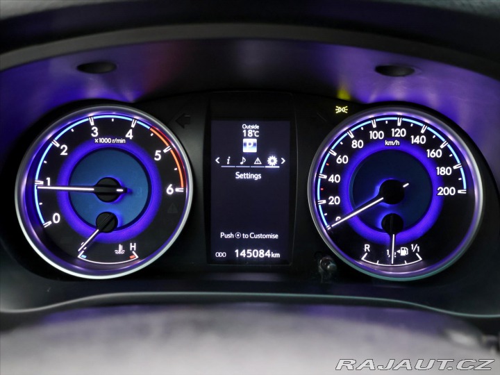 Toyota Hilux 2,4 D-4D 110kW Automat Ta 2018