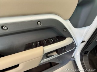 Land Rover Defender 3,0 110 SE D200 2024