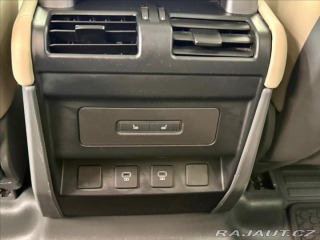 Land Rover Defender 3,0 110 SE D200 2024
