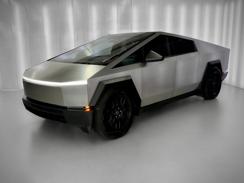 Tesla Ostatní modely AWD 438 KW FOUNDATION SER