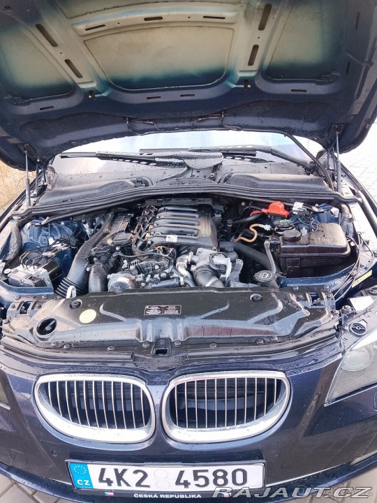 BMW 5 3,0 145 kW • AUTOMAT • 2007