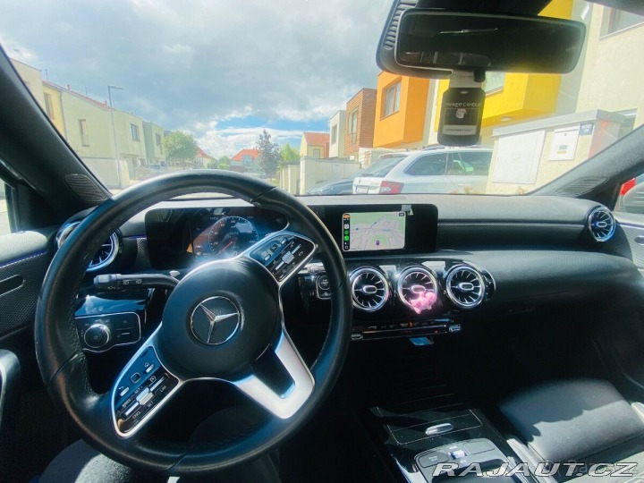 Mercedes-Benz A A180 Original Service Boo 2018