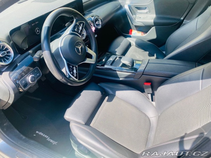 Mercedes-Benz A A180 Original Service Boo 2018