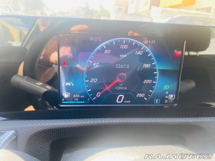 Mercedes-Benz A A180 Original Service Boo 2018