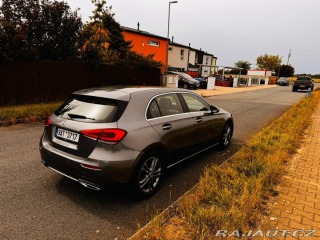Mercedes-Benz A A180 Original Service Boo 2018