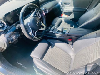 Mercedes-Benz A A180 Original Service Boo 2018