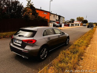 Mercedes-Benz A A180 Original Service Boo 2018