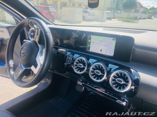 Mercedes-Benz A A180 Original Service Boo 2018