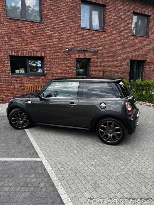 Mini Cooper S 1,6 l. 135kw 2011