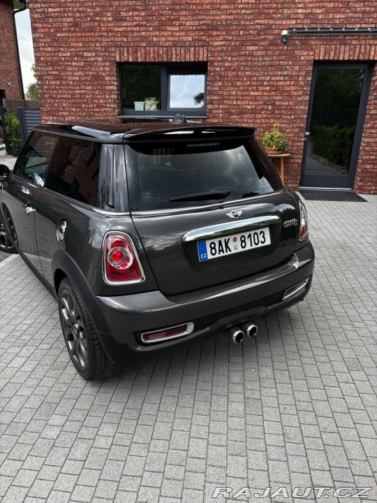 Mini Cooper S 1,6 l. 135kw 2011