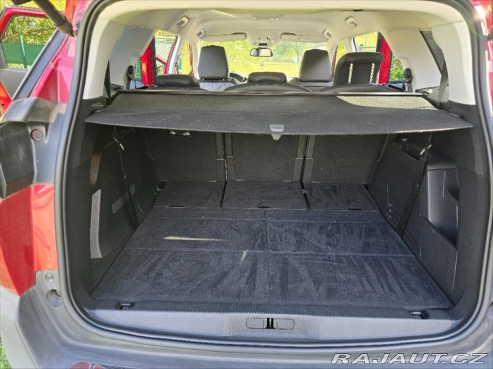 Peugeot 5008 1,5 59 000 km/ 1.majite 2020