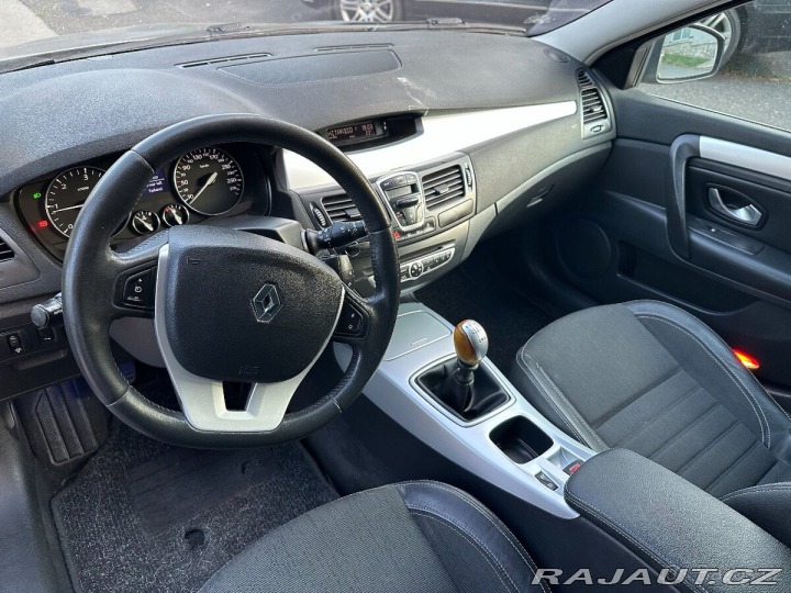 Renault Laguna 2,0 III dCi 127 kW, 189 2008